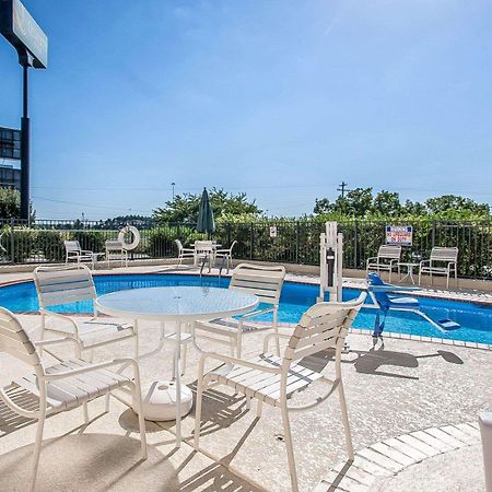 Quality Inn Murfreesboro-University Area Exterior foto